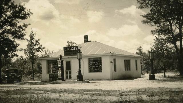 Delings Mobil Oil Gas Station Harrison (newer photo)